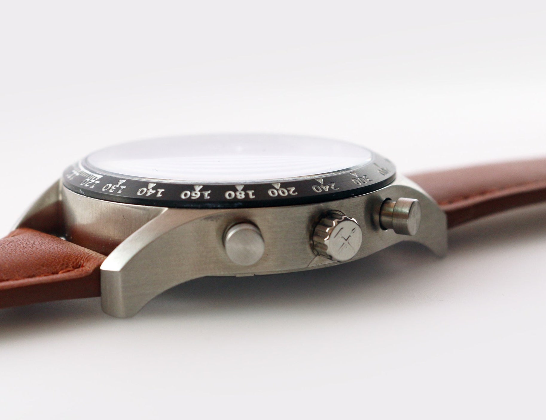 BRITISH GREEN RACER CHRONOGRAPH - 42MM – Elliot Havok