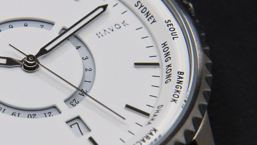 CLOUD WHITE WORLD TRAVELLER - 42MM